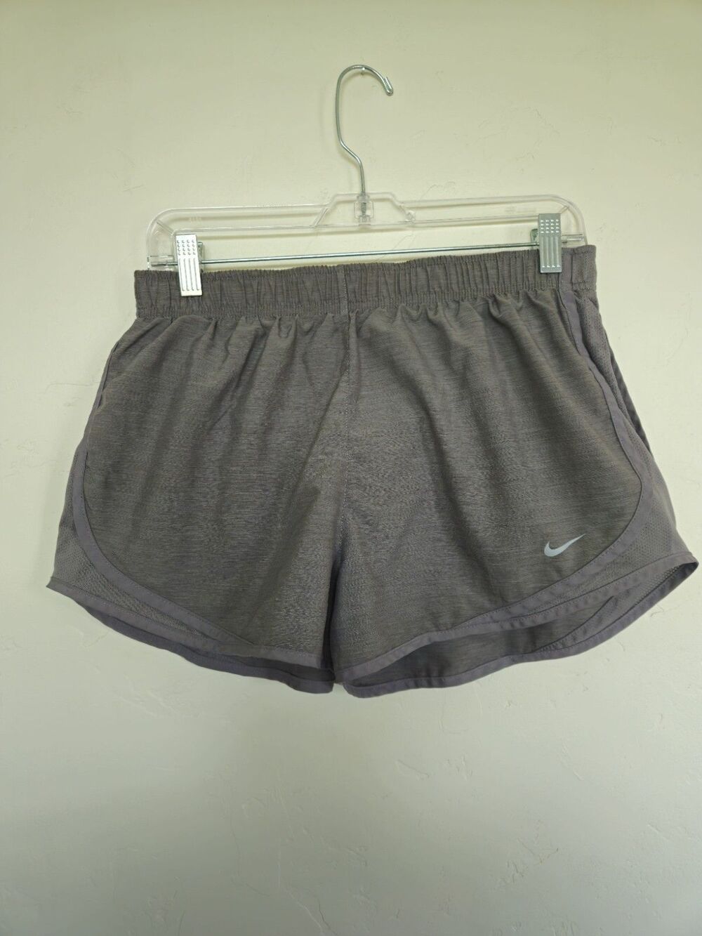 Nike Dri-FIT Women’s Running Shorts Gray Size Large Athletic Gym Training